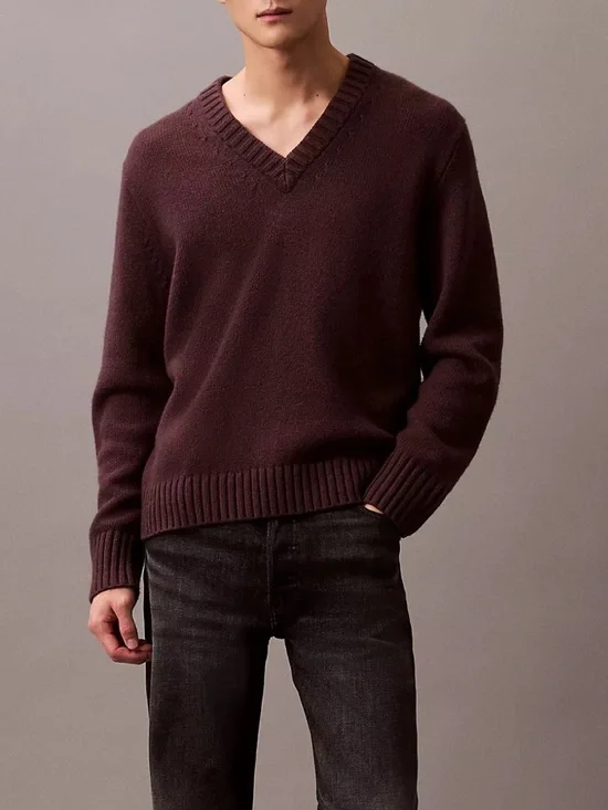 Calvin Klein | Wool V-Neck Sweater in Raisin Burgendy (X-Small) - Picture 2 of 11